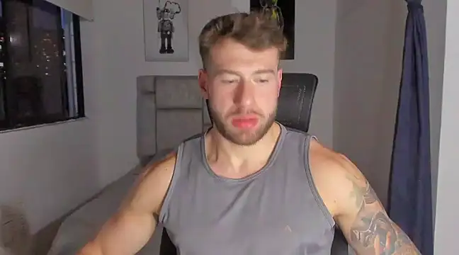 Snapshot of paul_rogerr chatting on 03.22.25 paul rogerr online show from 03.22.25