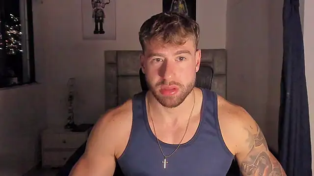 Snapshot of paul_rogerr chatting on 10.08.25 paul rogerr online show from 10.08.25