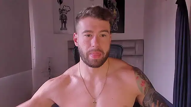 Snapshot of paul_rogerr chatting on 11.04.25 paul rogerr online show from 11.04.25