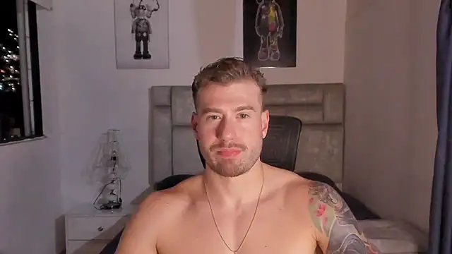 Snapshot of paul_rogerr chatting on 11.07.25 paul rogerr online show from 11.07.25