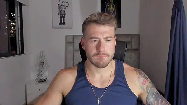 Snapshot of paul_rogerr chatting on 11.08.25 paul rogerr online show from 11.08.25