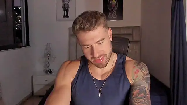 Snapshot of paul_rogerr chatting on 11.15.25 paul rogerr online show from 11.15.25