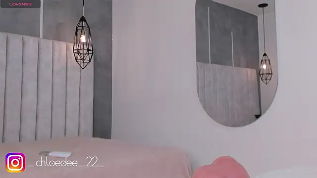 Snapshot of chloe_d chatting on 01.25.25 chloe d online show from 01.25.25