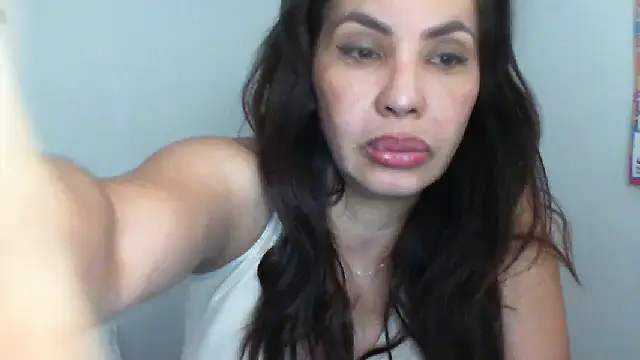 salome  milf online show from 04.15.26