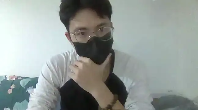 Gwencloudy online show from 02.13.25