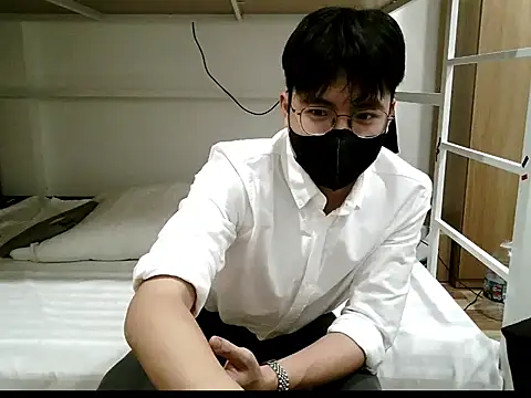 Gwencloudy online show from 01.06.26