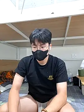 Snapshot of Gwencloudy chatting on 07.19.26 Gwencloudy online show from 07.19.26