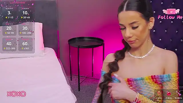 LaraKent online show from 02.26.25