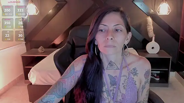 dark gotica online show from 03.30.26