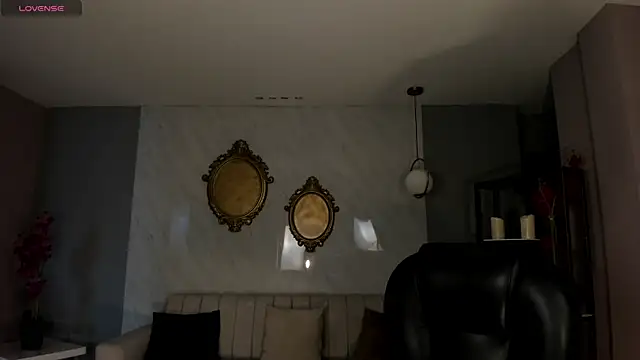 AlessiaCorleone  online show from 09.25.25