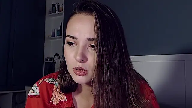 Snapshot of MeIisaLove chatting on 12.03.24 MeIisaLove online show from 12.03.24