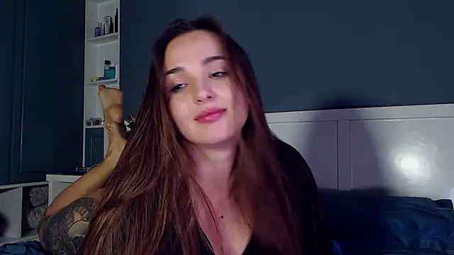 Snapshot of MeIisaLove chatting on 12.06.24 MeIisaLove online show from 12.06.24