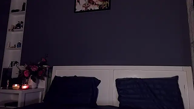 Snapshot of MeIisaLove chatting on 12.12.24 MeIisaLove online show from 12.12.24