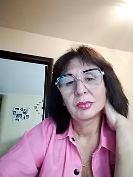 Snapshot of AlbinaXPretty chatting on 10.06.25 AlbinaXPretty online show from 10.06.25