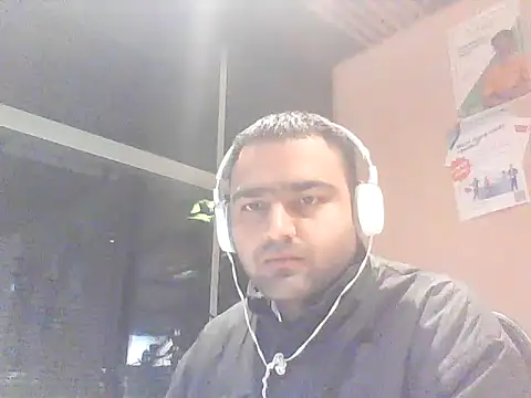 Snapshot of JohnBond009 chatting on 01.17.25 JohnBond009 online show from 01.17.25