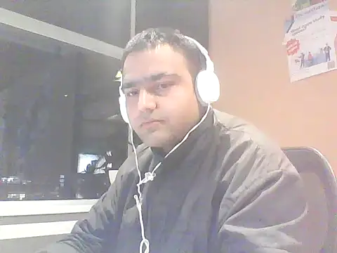 Snapshot of JohnBond009 chatting on 01.20.25 JohnBond009 online show from 01.20.25