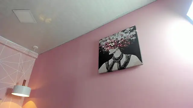 Snapshot of dolly_zoe chatting on 09.12.25 dolly zoe online show from 09.12.25