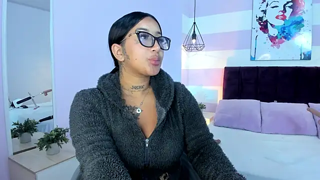 ayshel   online show from 03.15.25