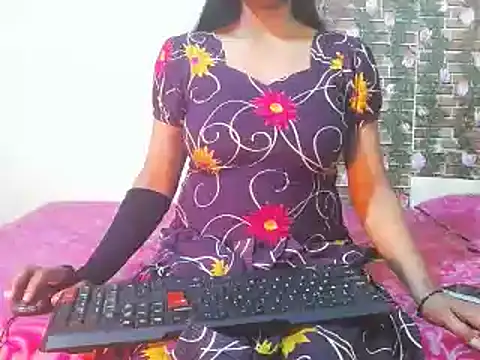 Snapshot of nikitahot3 chatting on 03.06.25 nikitahot3 online show from 03.06.25