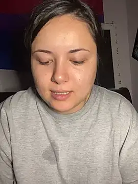 Snapshot of xocrybaby chatting on 12.07.24 xocrybaby online show from 12.07.24