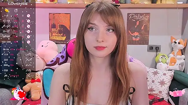 Snapshot of AliceLanley chatting on 12.29.24 AliceLanley online show from 12.29.24