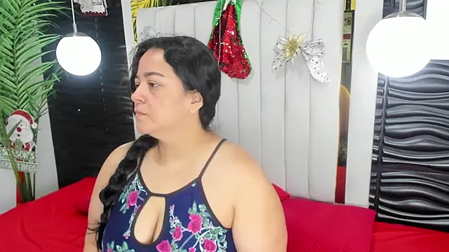 lucia vonne  online show from 12.14.24