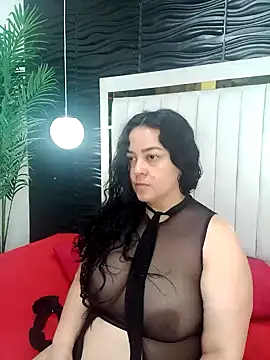 lucia vonne  online show from 01.14.25