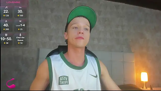 Snapshot of angelcortes chatting on 12.01.25 angelcortes online show from 12.01.25