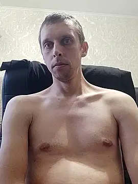 Snapshot of Yrikos1 chatting on 11.25.25 Yrikos1 online show from 11.25.25