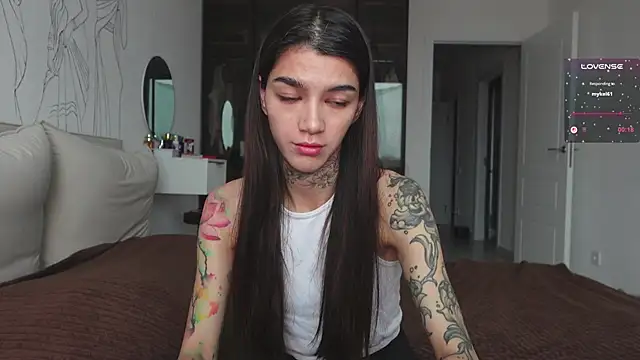 vinkitinkii online show from 10.31.25