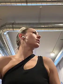 petrouchkaaa  online show from 01.16.25