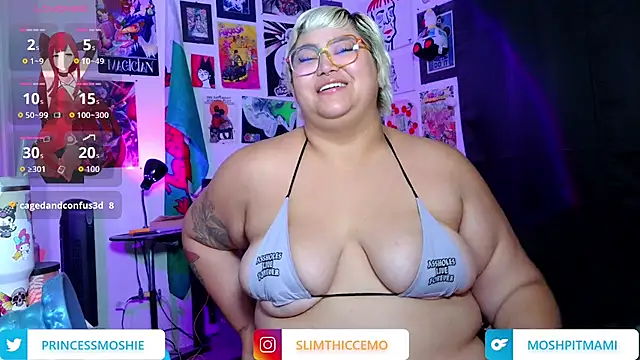 Snapshot of thickasianmami chatting on 06.25.26 thickasianmami online show from 06.25.26