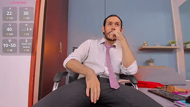 Snapshot of jeanpiere_ chatting on 01.14.25 jeanpiere online show from 01.14.25