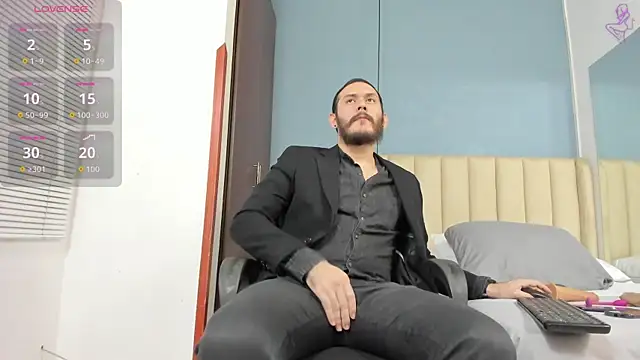 Snapshot of jeanpiere_ chatting on 09.10.25 jeanpiere online show from 09.10.25