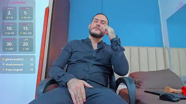 Snapshot of jeanpiere_ chatting on 11.08.25 jeanpiere online show from 11.08.25