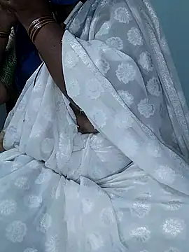 yours-kavaya online show from 03.17.25