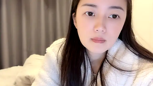 A-xena online show from 03.16.25