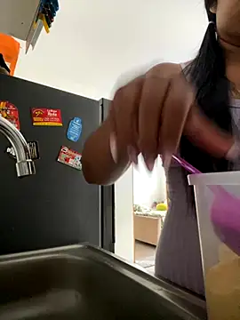 NatashaBrown12 online show from 10.16.25