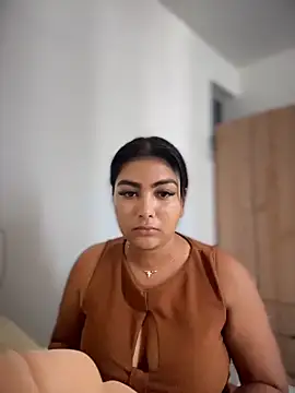 NatashaBrown12 online show from 03.23.26