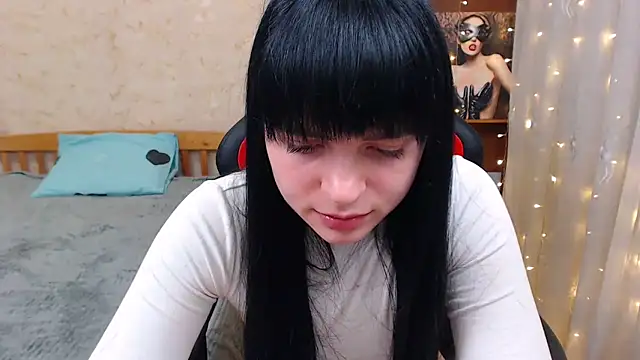 Snapshot of JuicyJess chatting on 03.15.25 JuicyJess online show from 03.15.25