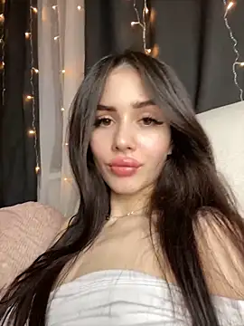 SofiaLaLight online show from 01.15.25