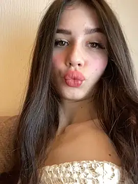 SofiaLaLight online show from 02.07.25