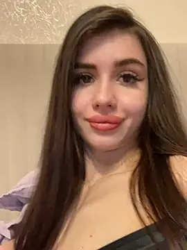 SofiaLaLight online show from 03.02.25