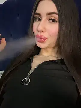 SofiaLaLight online show from 03.21.25