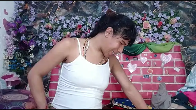 Snapshot of DesireDirtyTS__ chatting on 04.07.26 DesireDirtyTS online show from 04.07.26