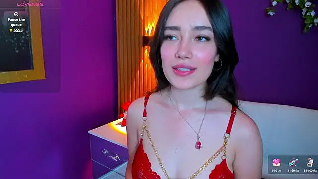 Snapshot of Kate_Amaretto_ chatting on 12.16.24 Kate Amaretto online show from 12.16.24