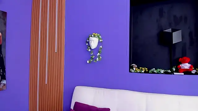 Snapshot of Kate_Amaretto_ chatting on 09.15.25 Kate Amaretto online show from 09.15.25