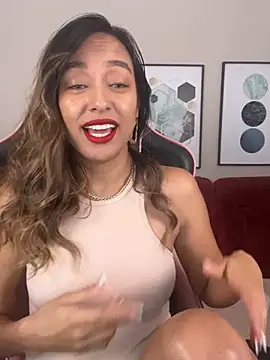 Snapshot of DianaHopson chatting on 03.19.25 DianaHopson online show from 03.19.25