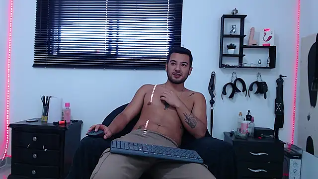 KinkyAllisonSub online show from 01.18.25