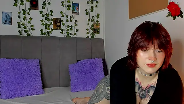 miss Lizzy online show from 02.05.26